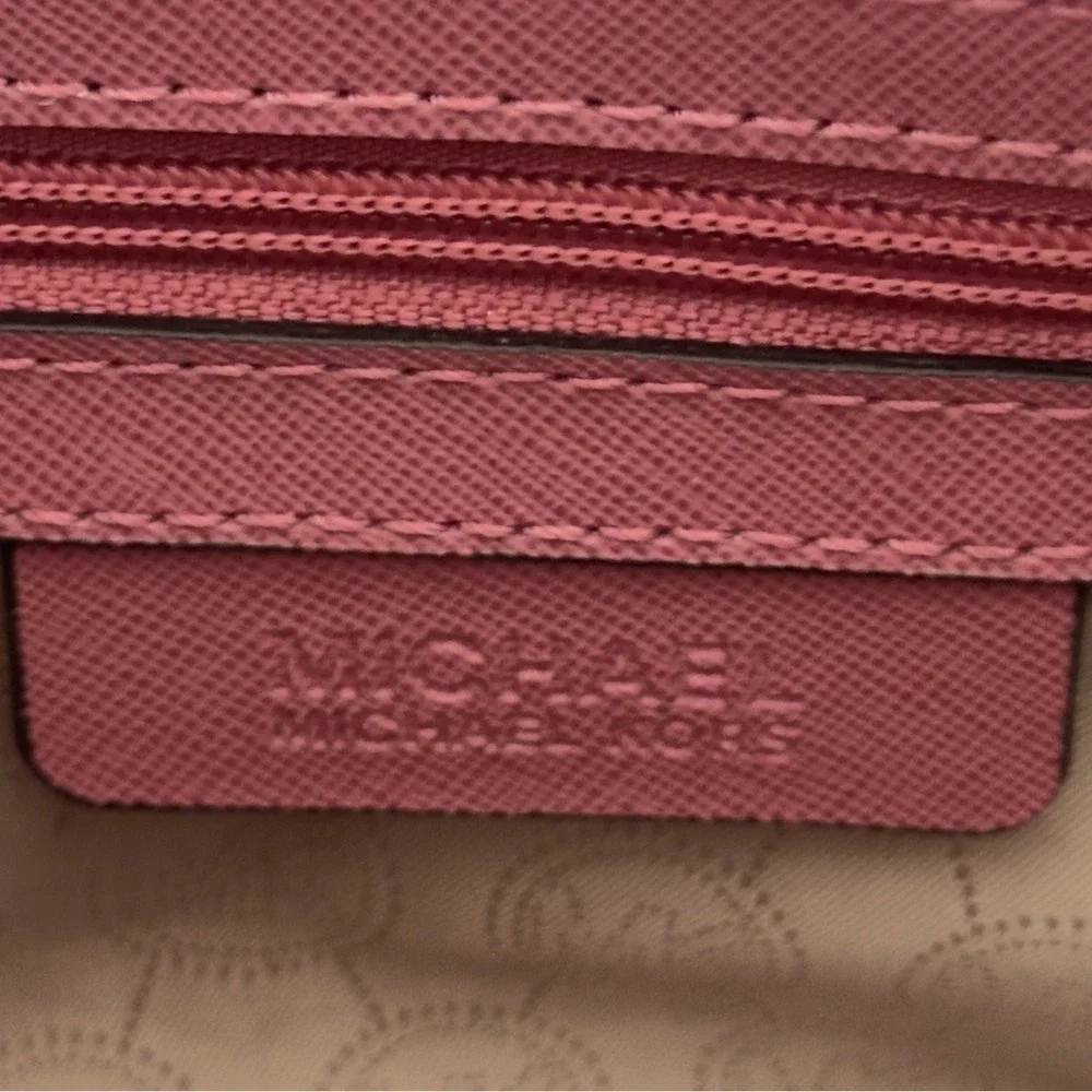 Michael Kors Selma Medium Messenger Bag Coral Pink Saffiano Leather